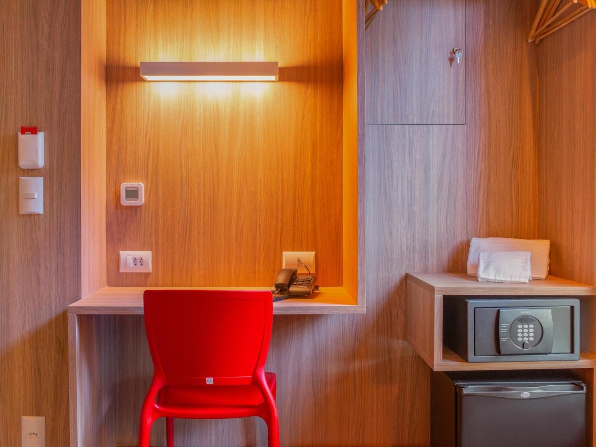 Hotel Moov Porto Alegre Exteriör bild