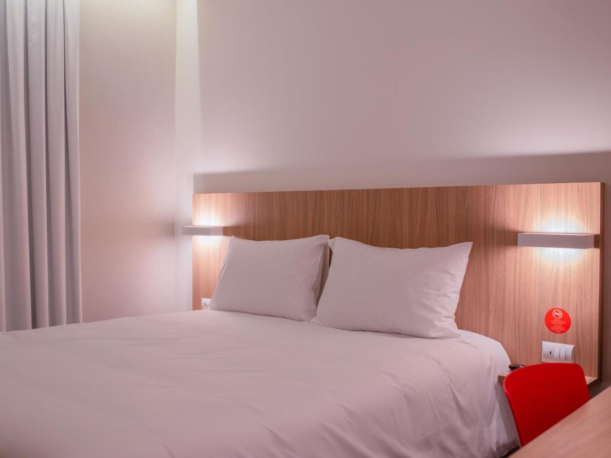 Hotel Moov Porto Alegre Exteriör bild