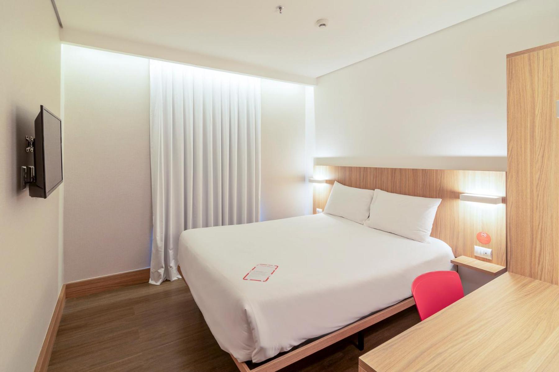 Hotel Moov Porto Alegre Exteriör bild